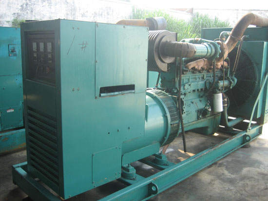 固原租赁发电机- 发电机碳刷磨损的原因是什么