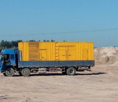 固原发电机出租如何判断柴油发电机冷却液是否需要更换？