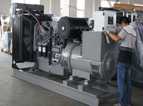 固原柴油发电机组和储能设备配合使用的案例